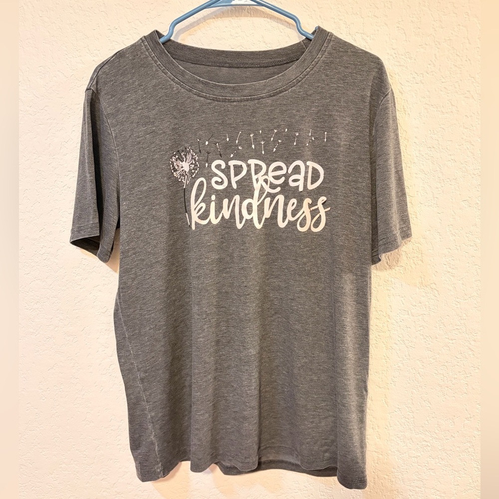 Gray 'Spread Kindness' T-Shirt